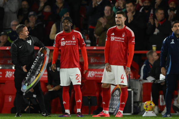 中场球员不 中场球员不