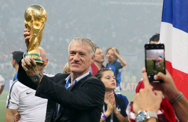 持队内优秀 持队内优秀